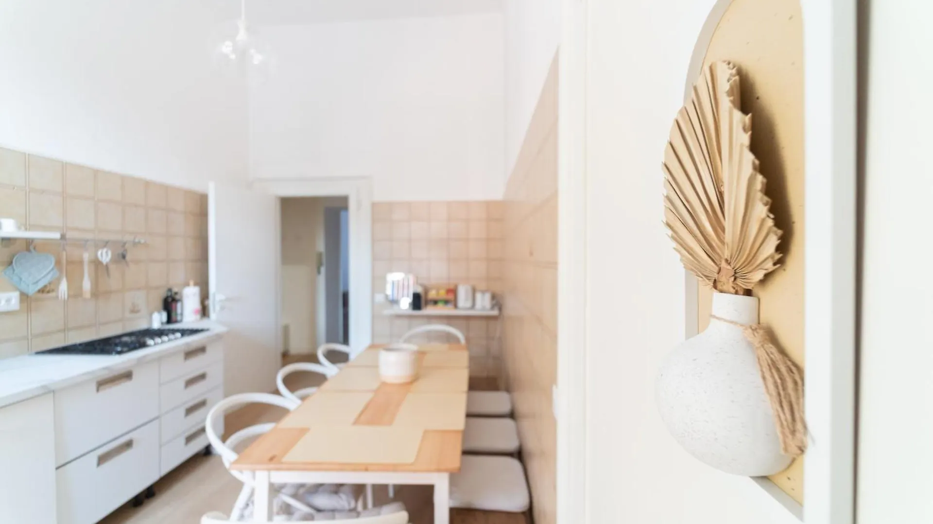 Grand Central 1845 - 2 Bedrooms Design Flat Bergamo 0*,  Italy